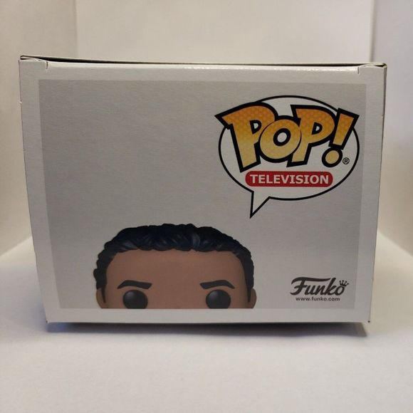 Funko Pop! TV The Office Oscar Martinez #1132 Walmart Exclusive - Picture 6 of 7